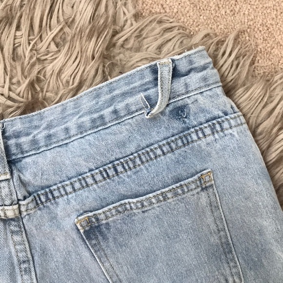 Distressed jeans! - Picture 6 of 7